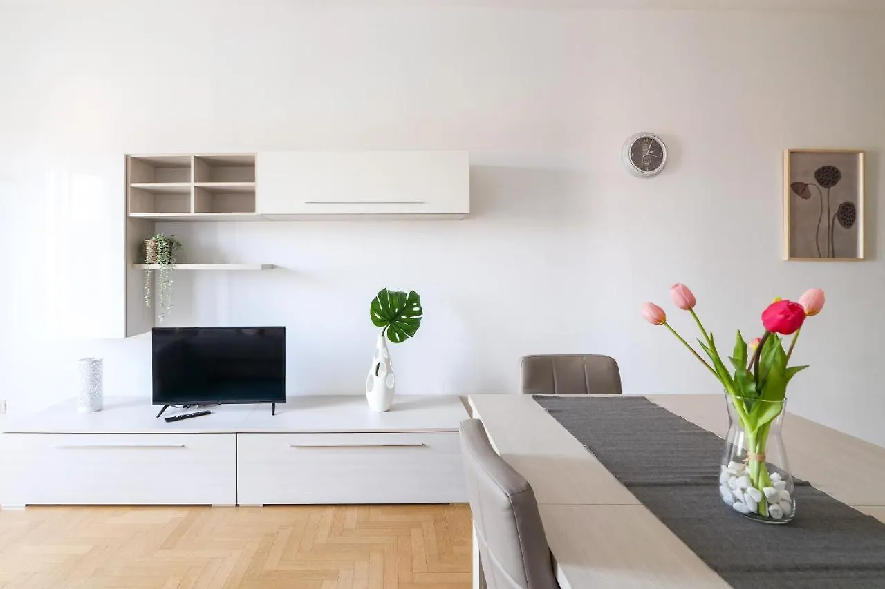 Primopiano - Carlone Apartman Milánó