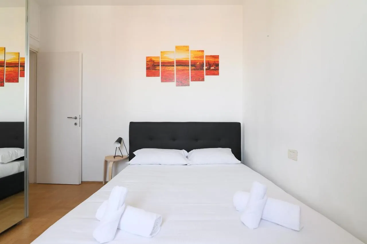 Apartamento Primopiano - Carlone Milán 0*,